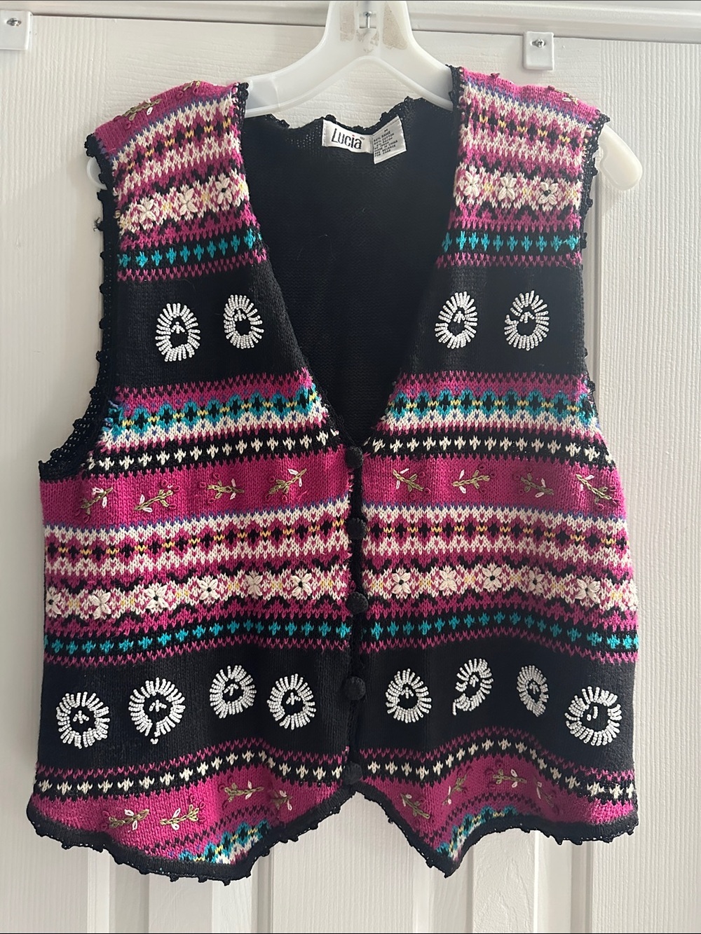 Lucia Vintage Pink & Black Knit Embroidered Vest Beaded Fair Isle M Cabincore